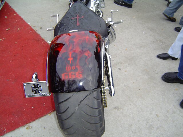 dbw2004016.jpg